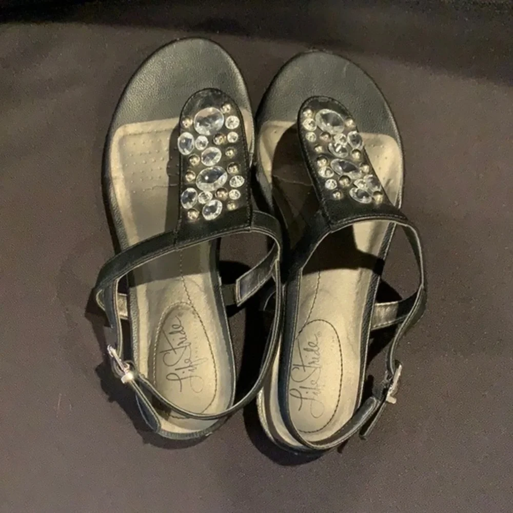 Life stride 7.5W Dressy Sandals